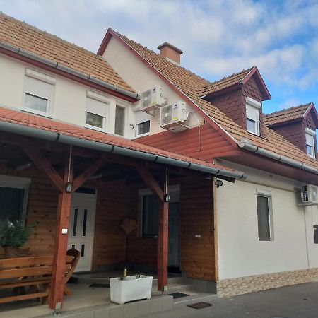 Ginkgo Apartman Demjén Екстериор снимка