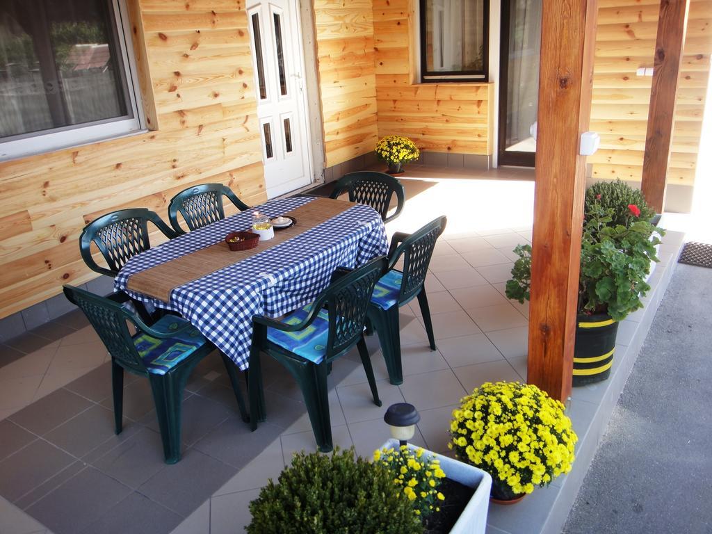 Ginkgo Apartman Demjén Екстериор снимка