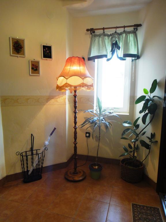 Ginkgo Apartman Demjén Стая снимка